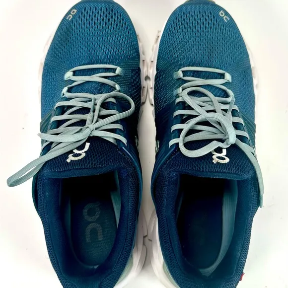On Running on Cloud  Cloudtec Helion Men's Shoes