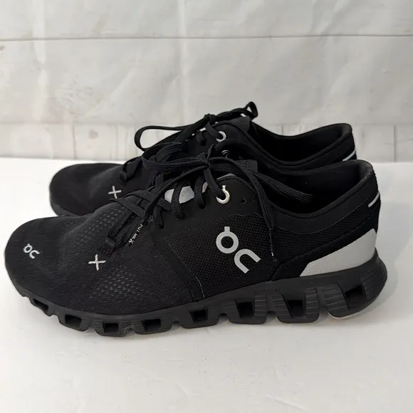 On Running Size 7.5 Men's Cloud X Black Trainers Athletic Shoes Sneakers