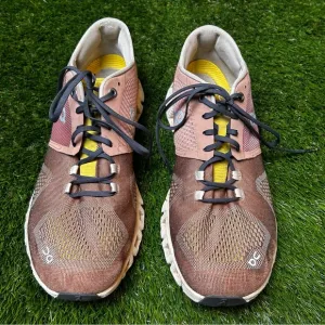 On Running Women's Athletic Shoes - Brown and Pink