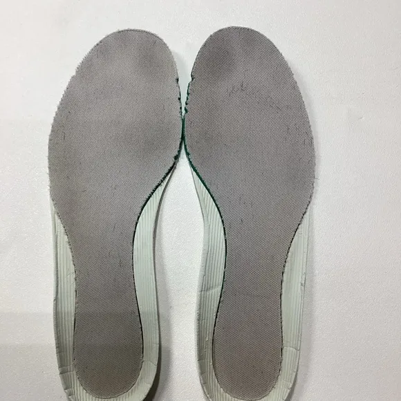 On Running Women’s Sneakers Size 10