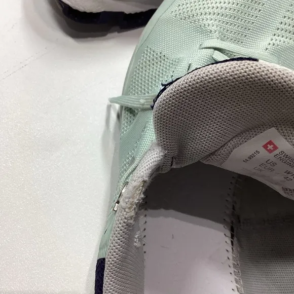 On Running Women’s Sneakers Size 10