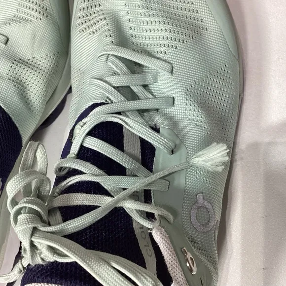 On Running Women’s Sneakers Size 10