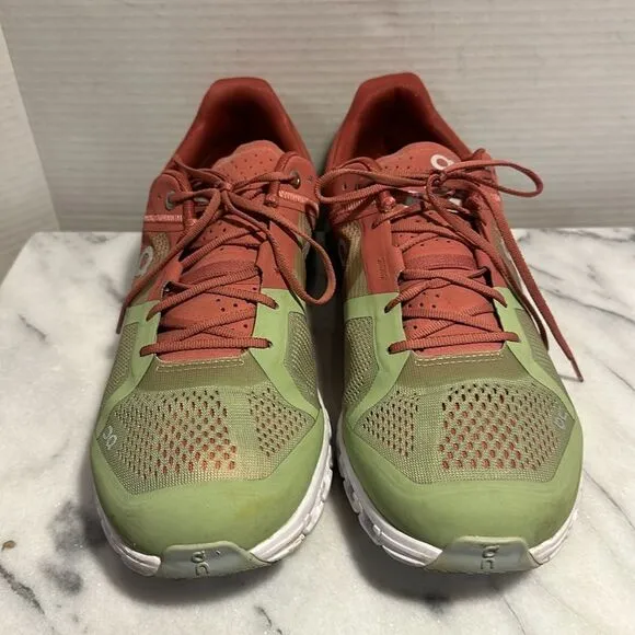 On Womens Cloudflow Running Shoes Size 11