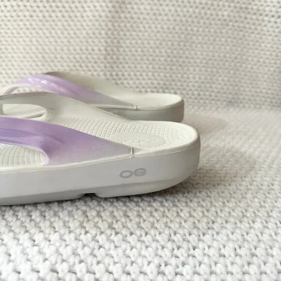 Oofos White Iridescent Purple Thong Oolala Comfort Recovery Women Sandals 9 40