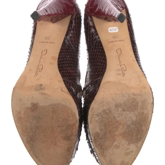 Oscar de la Renta Red and Brown Heels with Exotic Texture