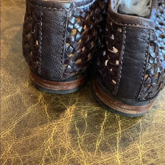 OTBT 9 cut out lace up leather shoes
