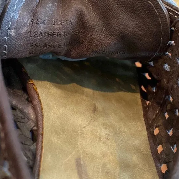 OTBT 9 cut out lace up leather shoes
