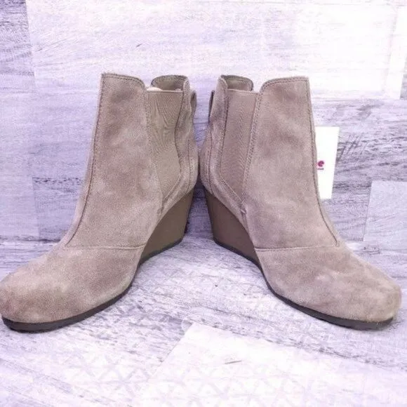OTBT Dodge Pull on Suede Wedge Ankle Boot Taupe Brown Women's sz 9.5 NEW