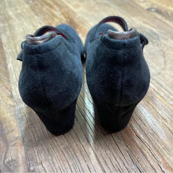 Pas De Rouge Black Suede Mary Jane Shoes Size 40 ~ 10 US
