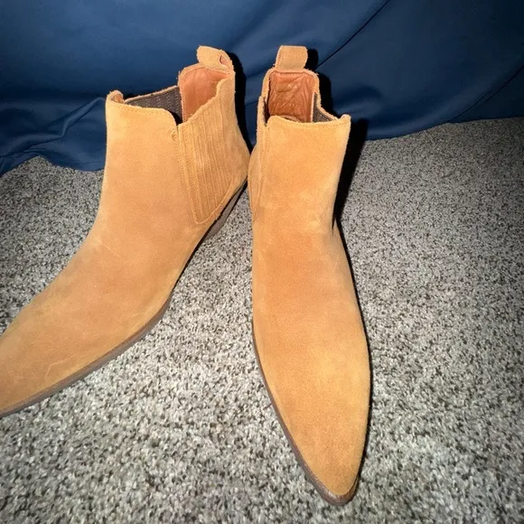 Patina ankle boots size 9.5