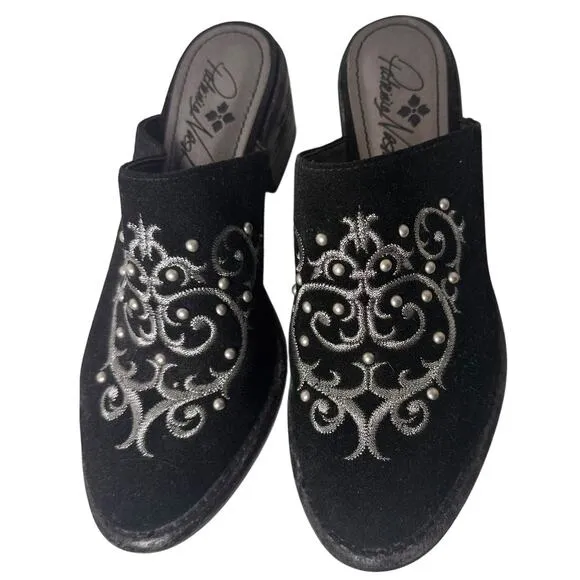 Patricia Nash Black Suede Leather Western Embroidered Beaded Mule Shoes Sz. 6 M