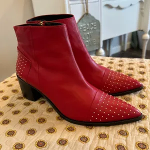 Pedro Anton Red Leather Studded Ankle Boots Size 10.5 Made in Spain