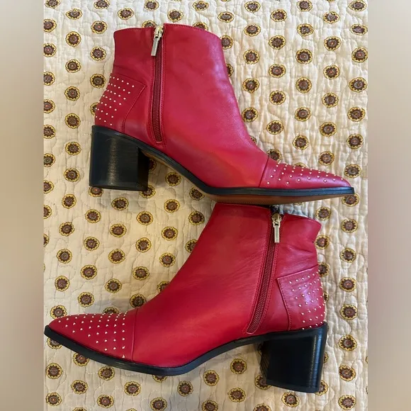 Pedro Anton Red Leather Studded Ankle Boots Size 10.5 Made in Spain
