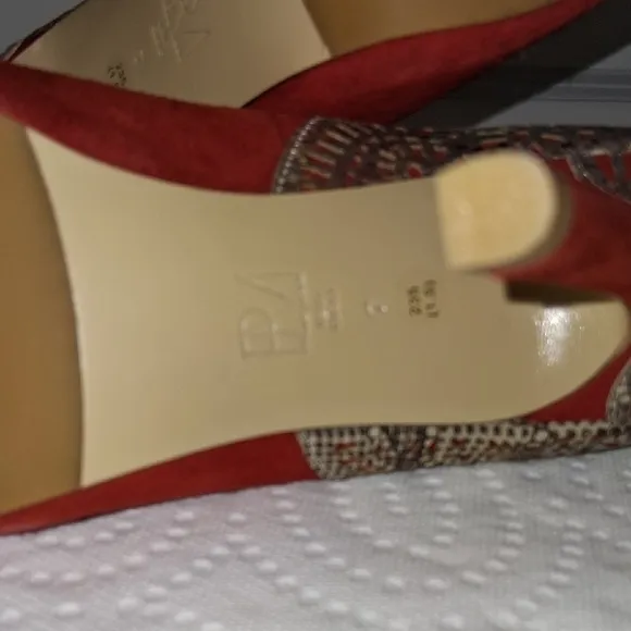 Pelle Moda Women's Red Suede Heels