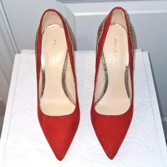 Pelle Moda Women's Red Suede Heels