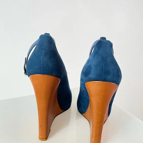 Phoebe Philo Celine Pre-Fall 2010 Color Pop Blue Wedges w/ Tan Leather Heel!