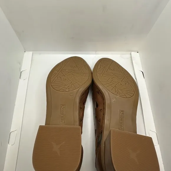 PIKOLINOS Brown Leather Sandals with Intricate Cut-Out Design