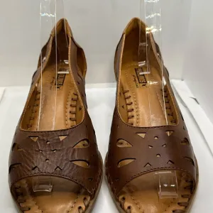 PIKOLINOS Brown Leather Sandals with Intricate Cut-Out Design