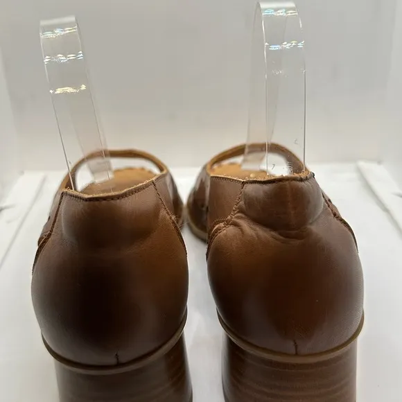 PIKOLINOS Brown Leather Sandals with Intricate Cut-Out Design