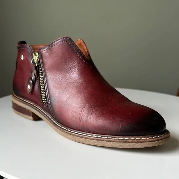 Pikolinos Burgundy Calf Leather Ankle Boots Side Zipper Stitching  Size 37 Us 8