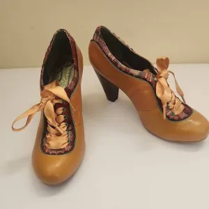 Poetic Licence London Vintage Granny Lace Up Style, Gold Leather, Sz. 7, Pre-Own