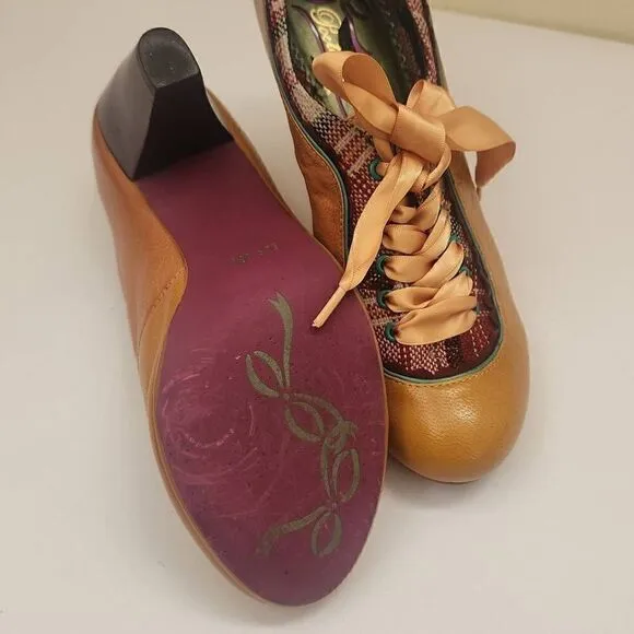 Poetic Licence London Vintage Granny Lace Up Style, Gold Leather, Sz. 7, Pre-Own