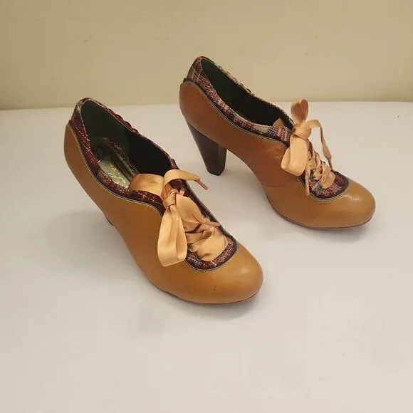 Poetic Licence London Vintage Granny Lace Up Style, Gold Leather, Sz. 7, Pre-Own