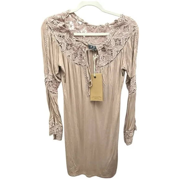 POL Mauve Blush Lagenlook Embroidered Lace Mini Dress - Size Small! 🌸
