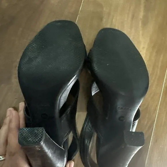 PRADA slingback heels buckle 39 1/2