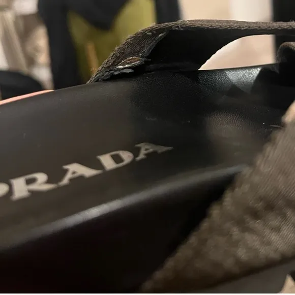 🔥Prada Woman’s Lug Sole Criss Cross Sandals