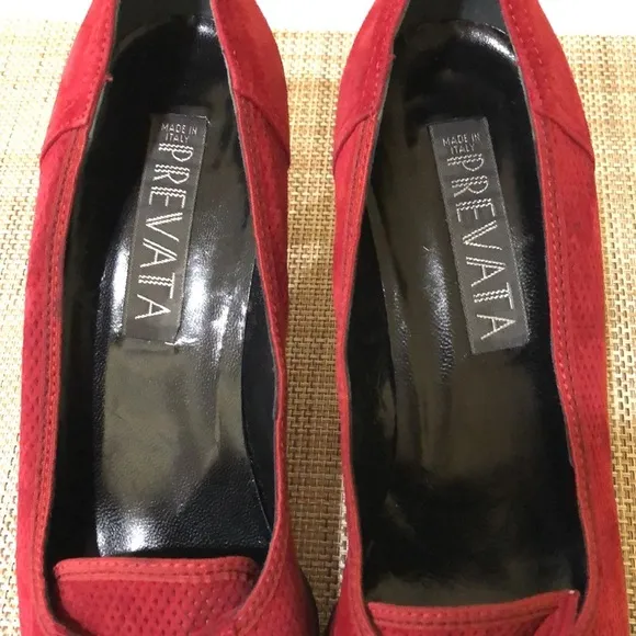 PreVata| Vintage- Made in Italy 🇮🇹 Women's Red Suede Shoes Size 9-Heels 3”