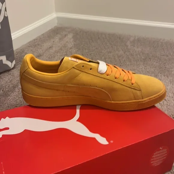Puma Suede Classics shoes sneakers new 356568 47 gold fusion team gold men’s