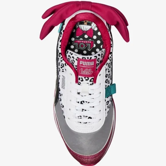 Puma Women's Pink and Black Sneakers