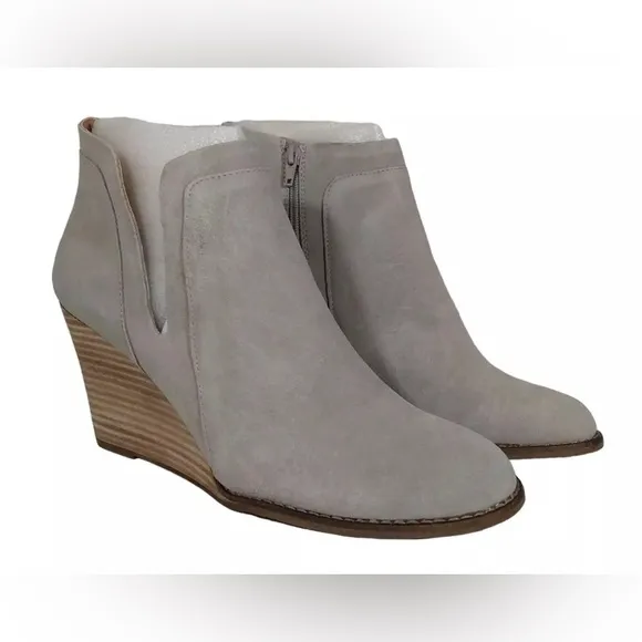 R Lucky Brand Yabba Gray Oiled Suede Stack Wedge Ankle Booties Boots 8 like new