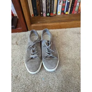 RAG and Bone taupe suede tennis shoes sz 39 euc