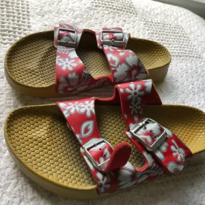 Red Floral Sandals with Buckles