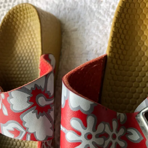 Red Floral Sandals with Buckles