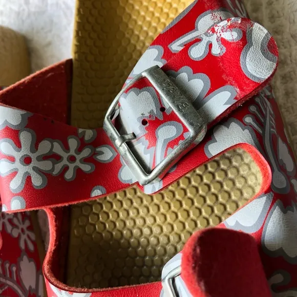 Red Floral Sandals with Buckles