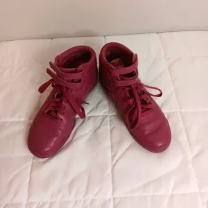Reebok Free Style Womens Pink Leather Lace Up Lifestyle Hightop Sneaker Sz 5.5
