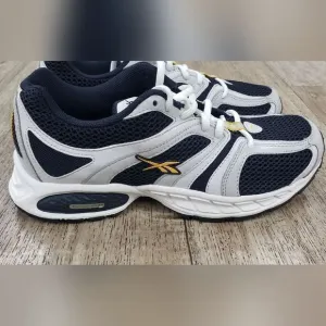 Reebok Mens 711 HSV Running Shoe Size 7 US New out of box