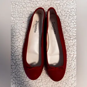 Repetto Cendrillon Ballerina Flats- matte leather- color red/flamme size 42