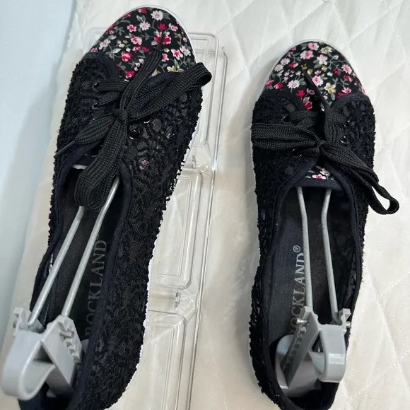 Rockland Womens Size 8.5 Flats Sneakers Shoes Fabric Lace Material Flats Retro