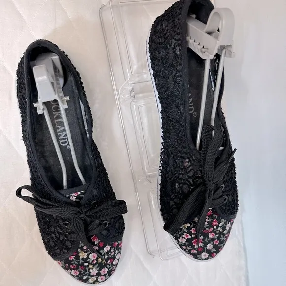 Rockland Womens Size 8.5 Flats Sneakers Shoes Fabric Lace Material Flats Retro
