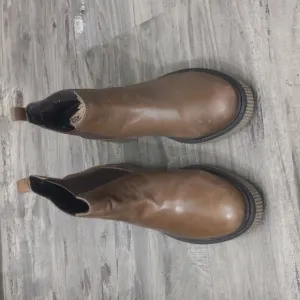 Roolee Prince Chelsea Platform Black Leather Ankle Boots Women's Size 8.5
