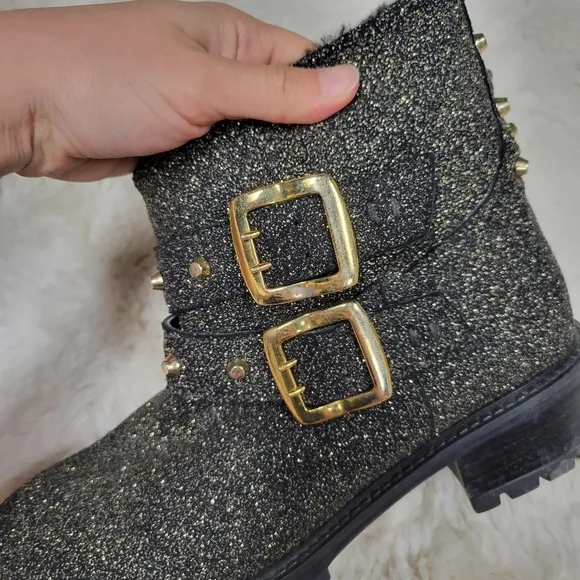 Ross and Snow Womens Stefana Genuine Shearling Lined Weatherproof Glitter Boots