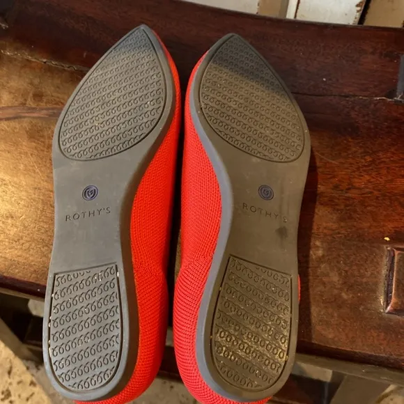 Rothy’s pointed toe flats chili red  size 7.5