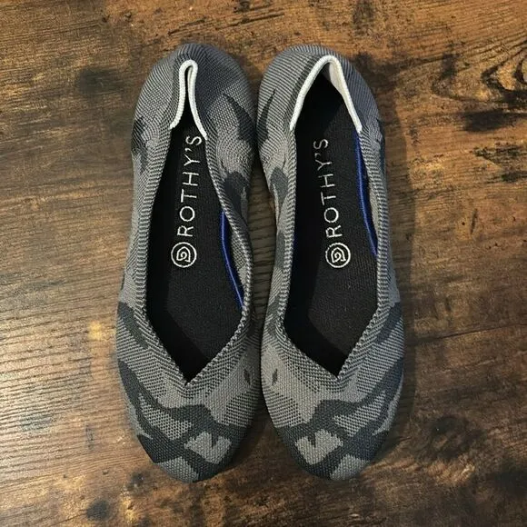 Rothy's Round Toe Flats Slip On Shoes in Retired Grey Camo size 8. 5/ excellent