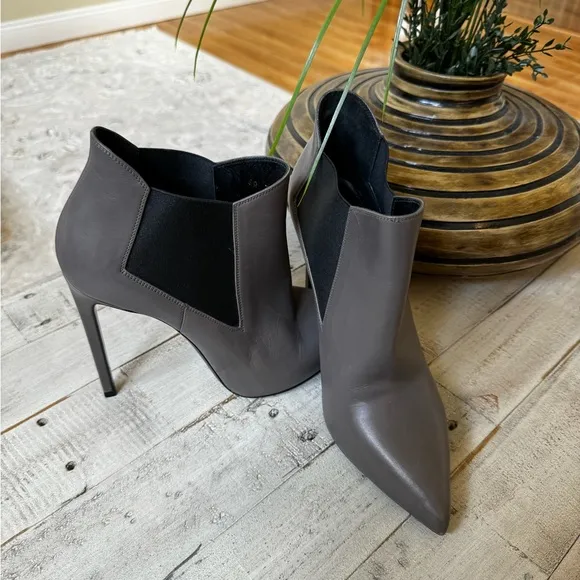 Saint Laurent ⭐️ Boots ⭐️