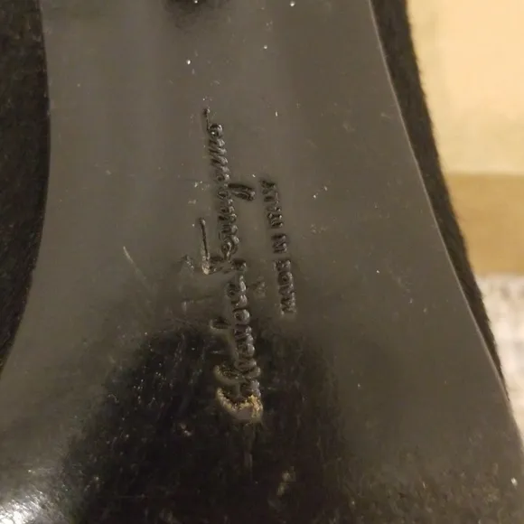 SALVATORE FERRAGAMO Black Size 8 Heels