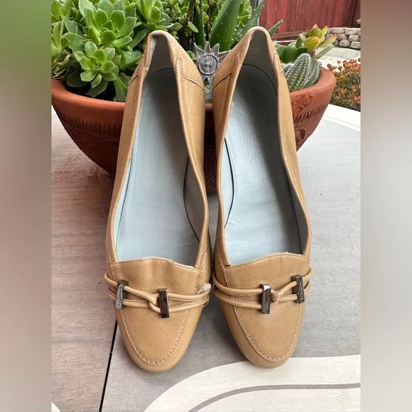 Salvatore Ferragamo Leather flats shoes